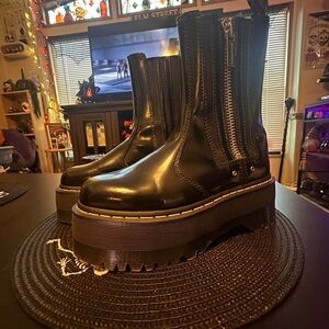 Dr. Martens Max platform Chelsea boots 2976